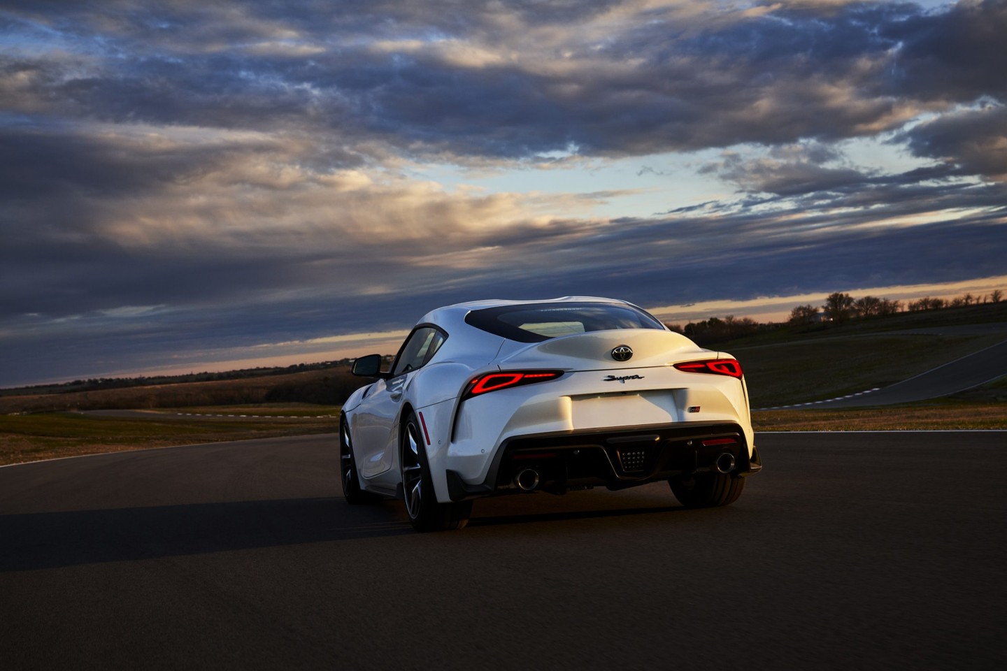 2021 toyota gr supra a91跑车新鲜发布 2.0t全新出炉