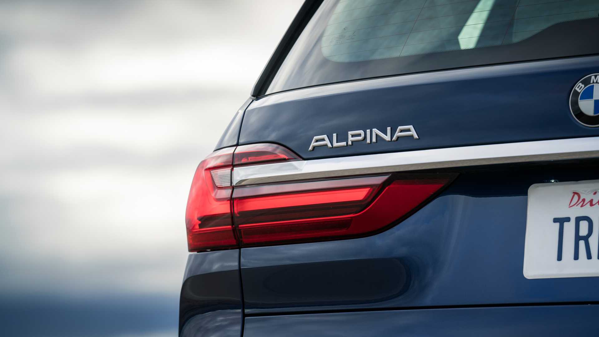 2021 bmw alpina xb7 豪华suv 4秒破百 宝马suv新霸主