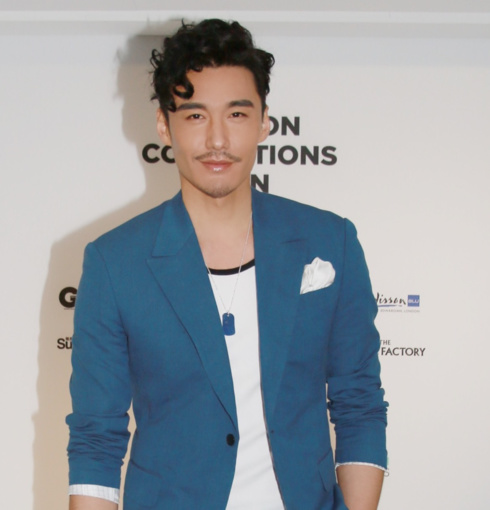 这个精致的轻奢饰品品牌,精致的水晶女孩们来