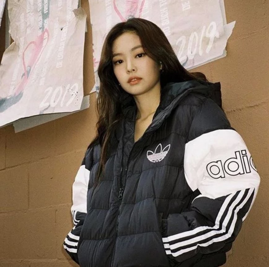 adidas 粉墨jennie同款夹克外套 $84.00 (原价$120.00)