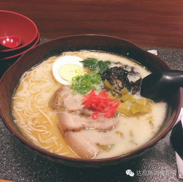 黄小厨只有方便面 达拉斯的深夜食堂就厉害多啦