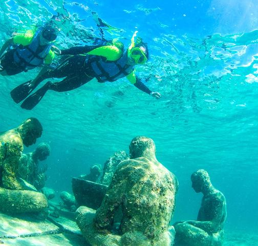 Cancun%20Aquaworld%20snorkel%20nizuc13%20%281%29.png