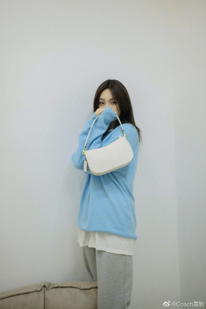 0025JtO0ly1gosiyotttmj60u0190npf02.jpeg