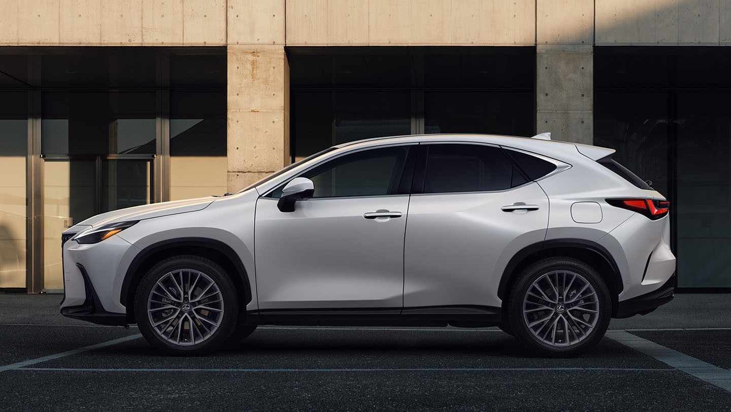 Lexus-NX-11-Gallery-desktop-1440x811-LEX-NX-MY22-0139.jpg