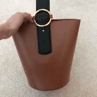 gif.GIF