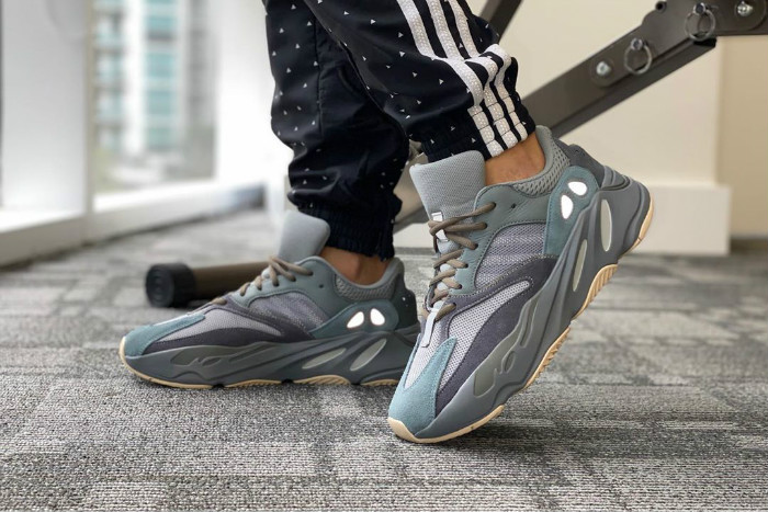 yeezy700材质图片