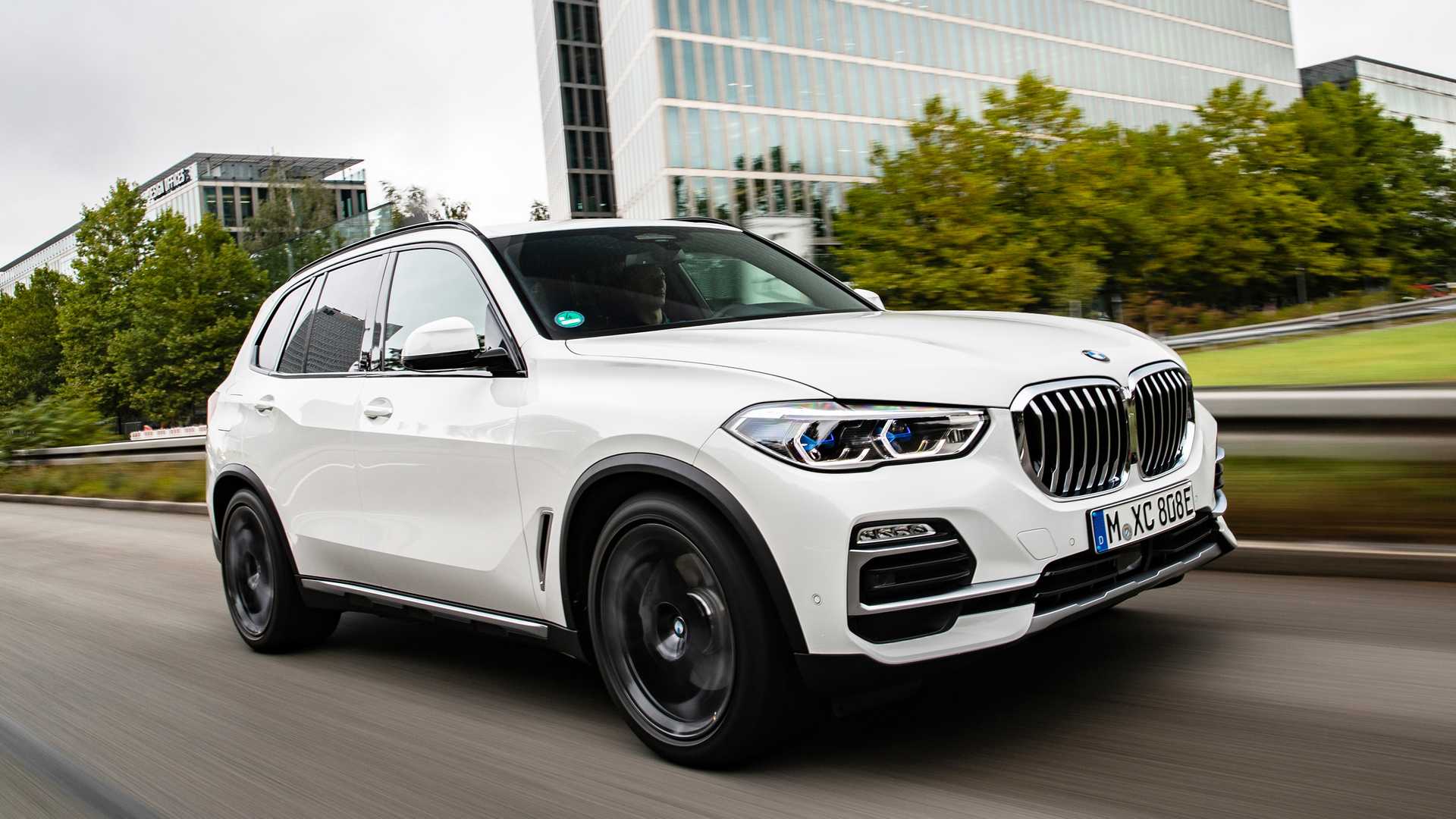 21 Bmw X5 Phev插电版即将上市3 0t插电兼顾性能与实用 北美省钱快报