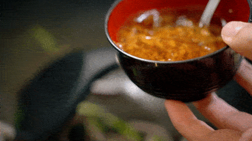 倒酱汁.gif