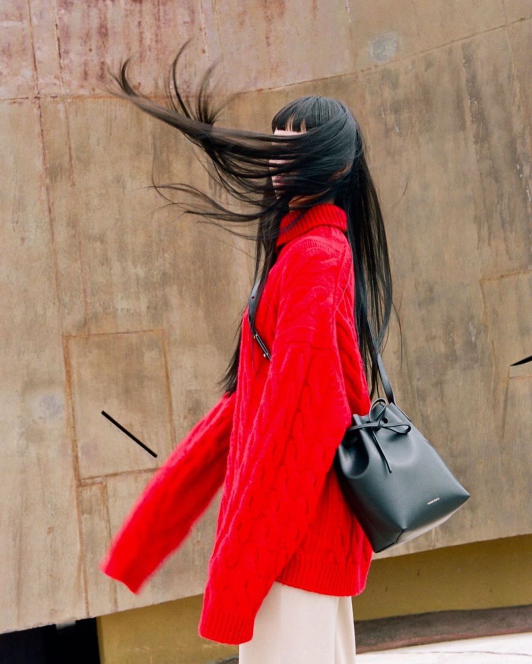 mansurgavriel_75252754_3056350744590324_5656143570293280199_n.jpg