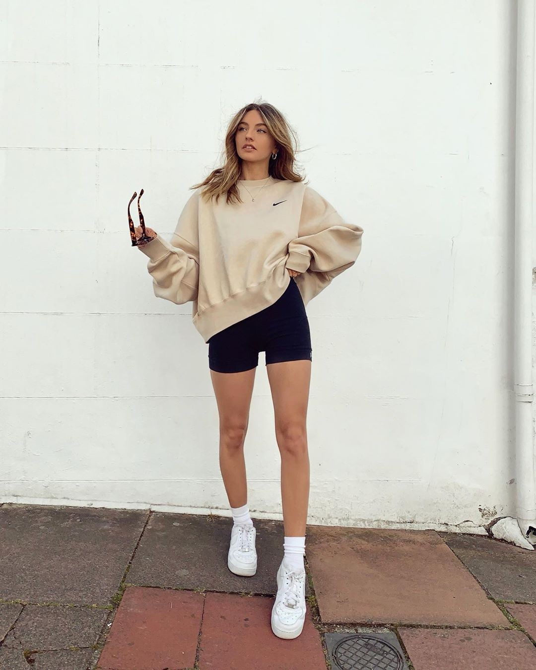 chloehayward__104433765_1452547271594587_6693792075634222565_n.jpg