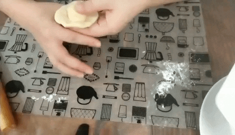 giphy.gif