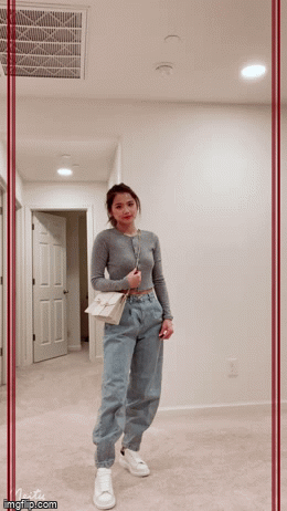 4r4mv9.gif