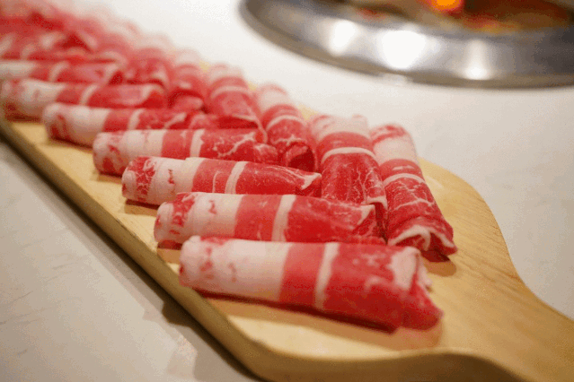 草原毛肚|极品黄喉|一米至尊肥牛通通涮起来!