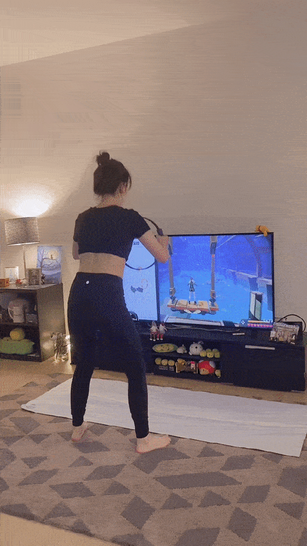 深蹲荡秋千.gif