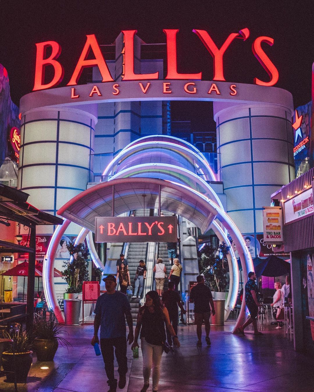 ballysvegas_65260772_2437496282938671_5642037186229283716_n.jpg