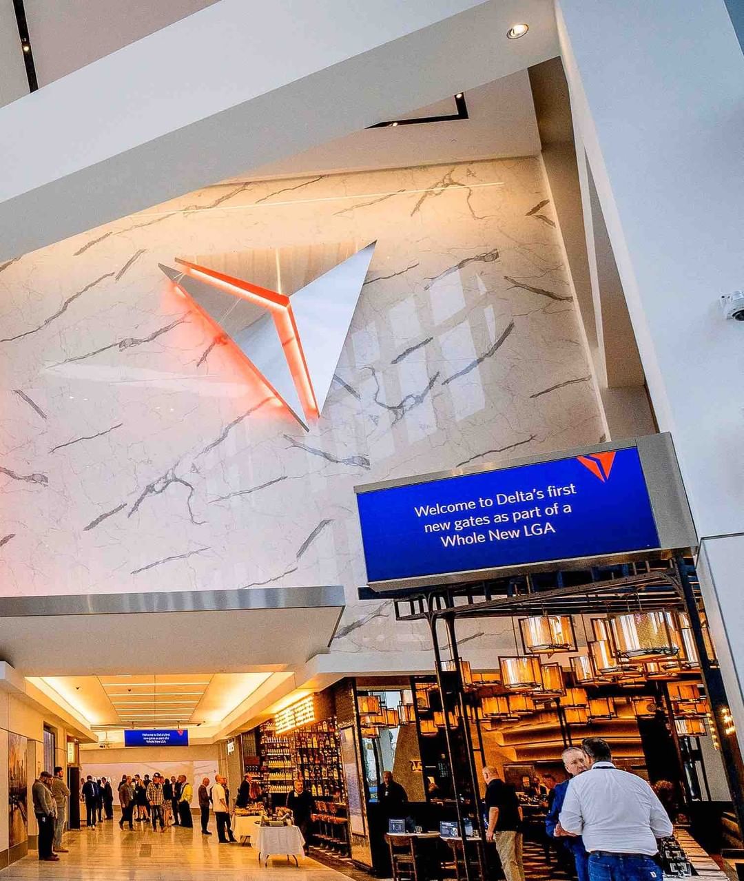 Delta DL new gates LGA iuyuisfe.jpg
