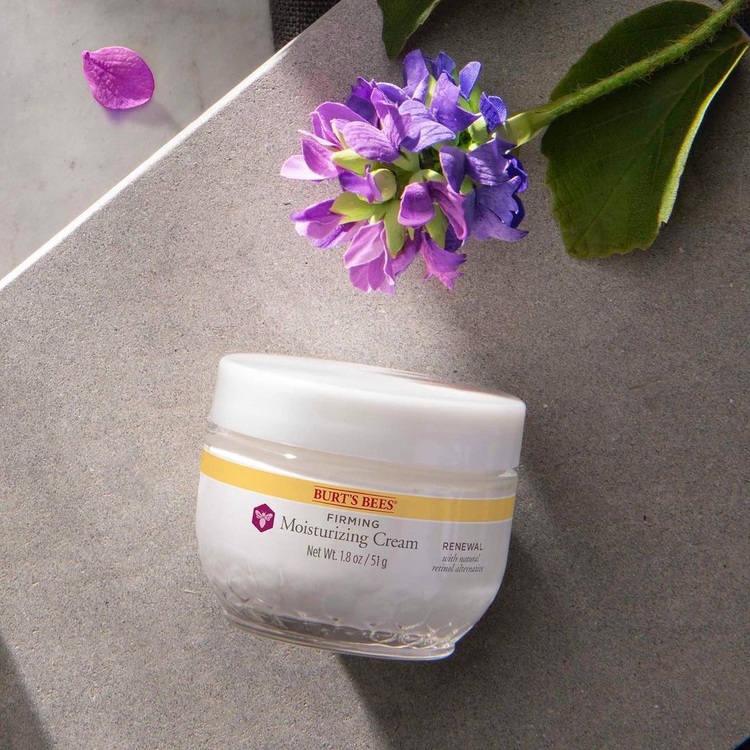 burtsbees_82521846_607519456676058_1236440856420550630_n.jpg