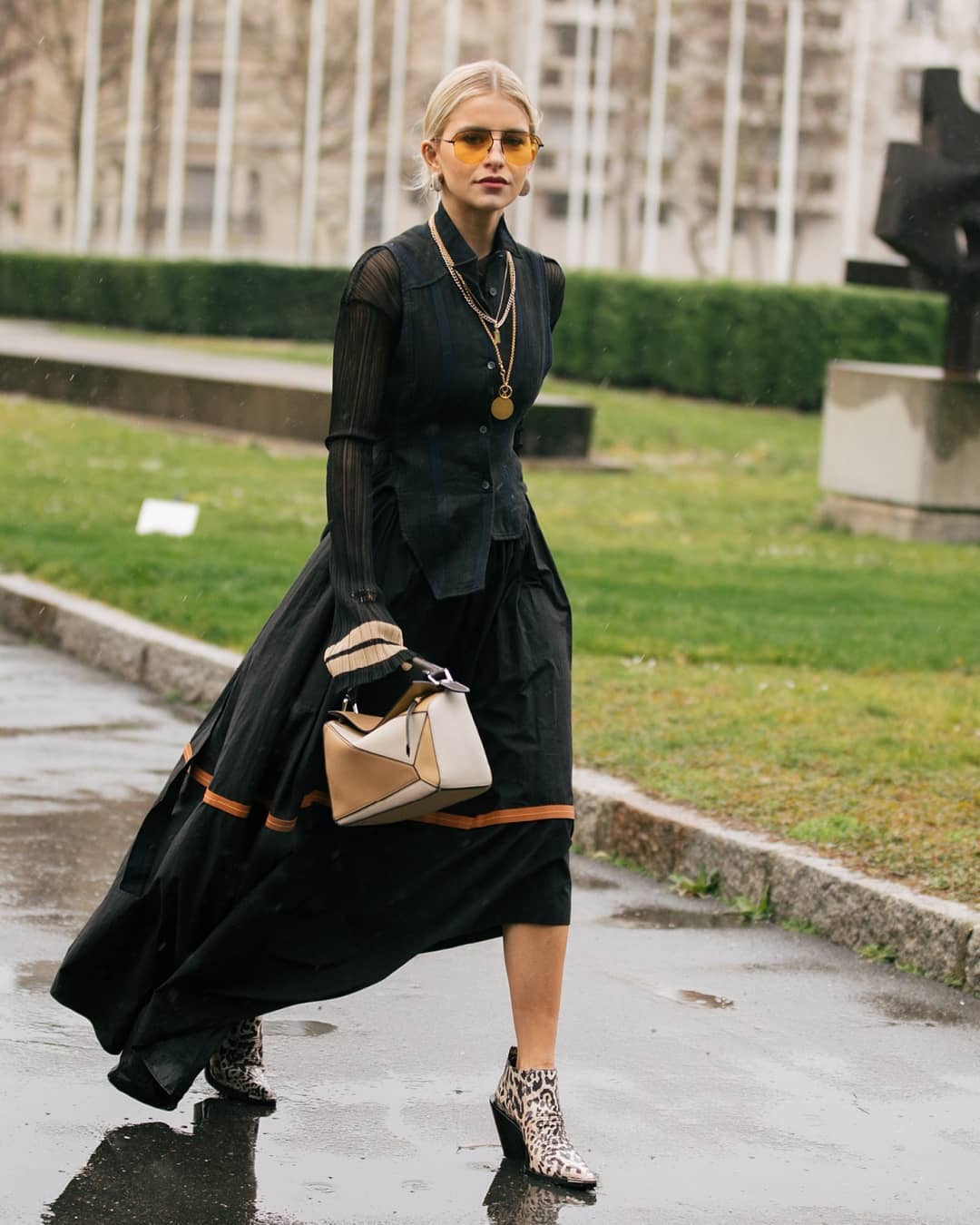 loewe_51177156_107242586983383_1300073269142488184_n.jpg