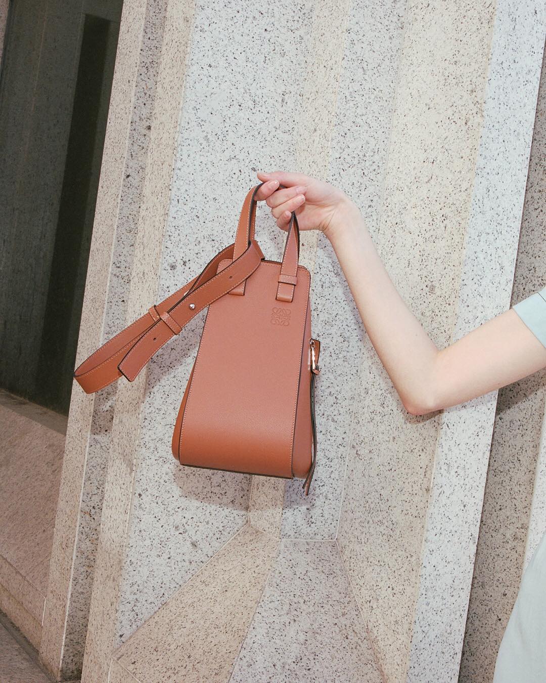 loewe_29090424_2083268758367643_2359469927921876992_n.jpg