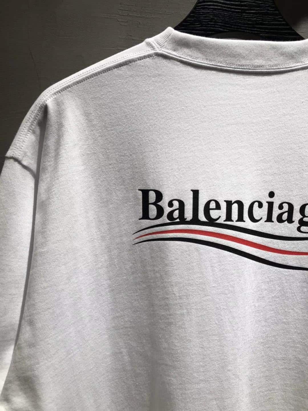 Balenciaga-Campaign-min.jpg