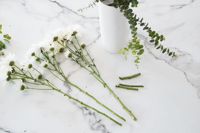 How-to-Arrange-Flowers-Like-A-Pro-17