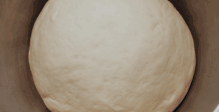12b55f83-8d1f-46ed-9e25-c9442ba0b13f-1.gif