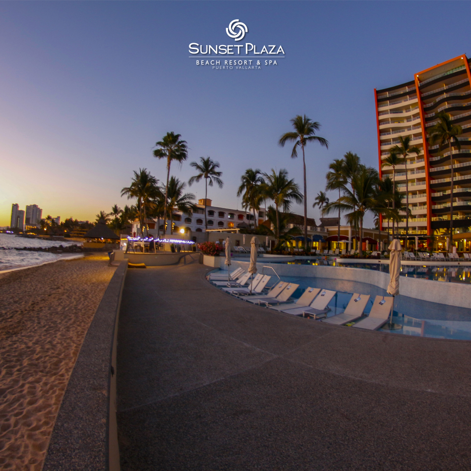 sunsetplazapv_65162452_485268758875292_1393294064608361136_n.jpg