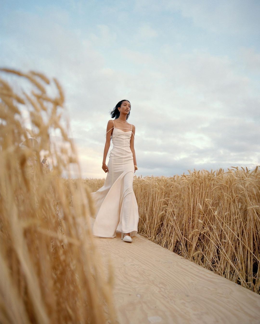 jacquemus_150258476_418096232820873_5077112319143063179_n.jpg