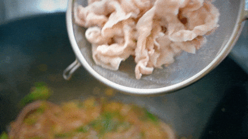 下猪肉.gif