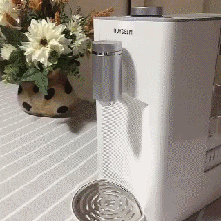 water3.gif