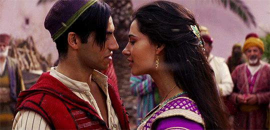 knight takes queen.gif