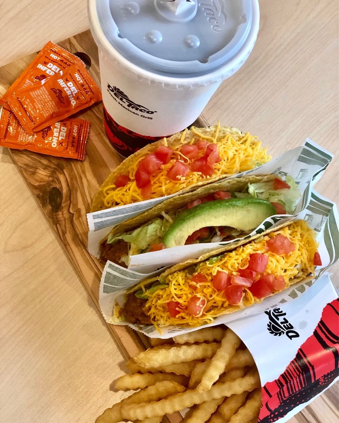 deltaco_69293538_427790528094584_3937646672264659717_n.jpg
