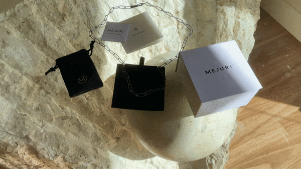 Long Link Chain Necklace.gif