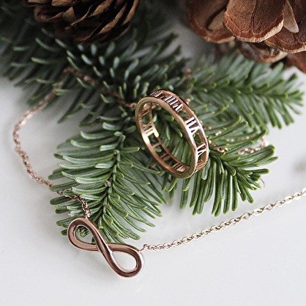 style-tips-about-rose-gold-jewelry-times-infinity-necklace-rose-gold.jpg