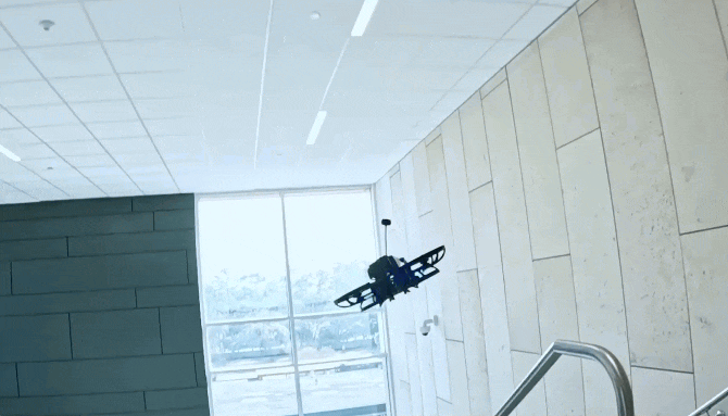 美国校园枪击终结者！实拍德州黑科技无人机...